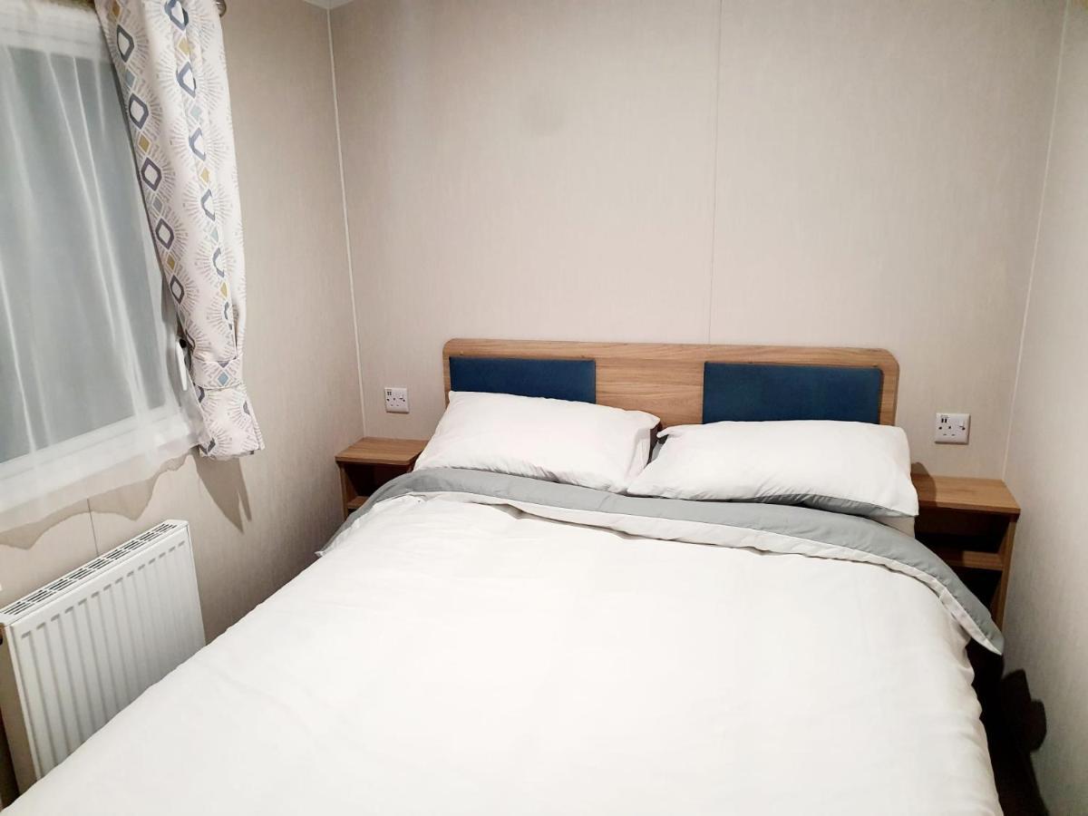 גרייט יארמאות Parkview Caravan California Cliffs מראה חיצוני תמונה